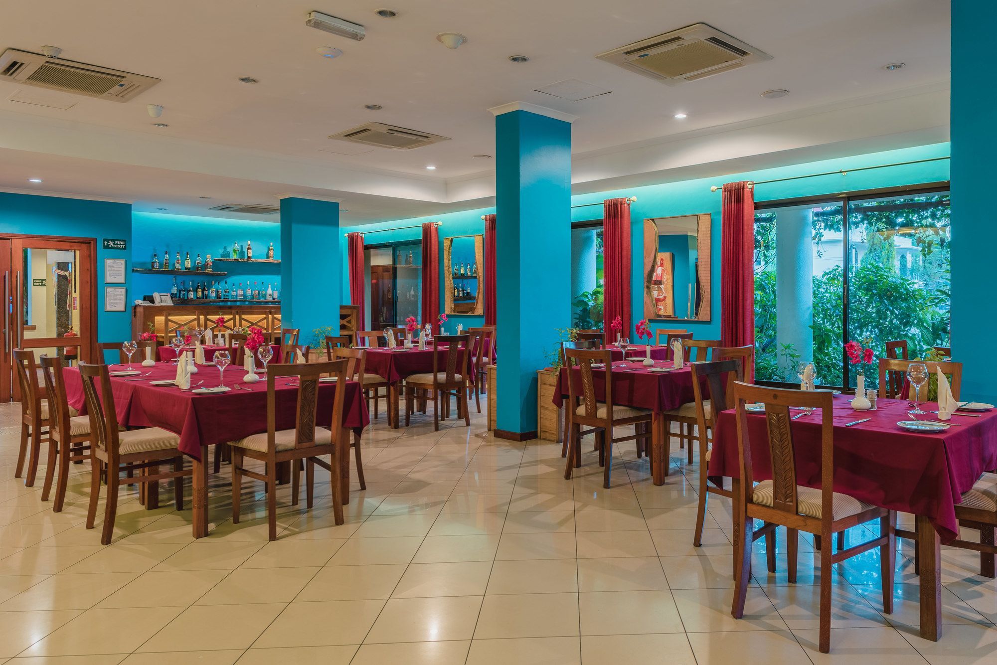 Sea Cliff Court Hotel & Luxury Apartments Dar es Salaam Exterior foto
